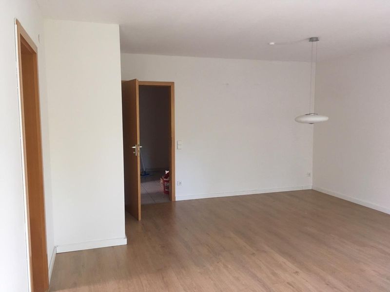 Wohnung mit Balkon und Blick ins Grüne zu verkaufen als Kapitalanlage